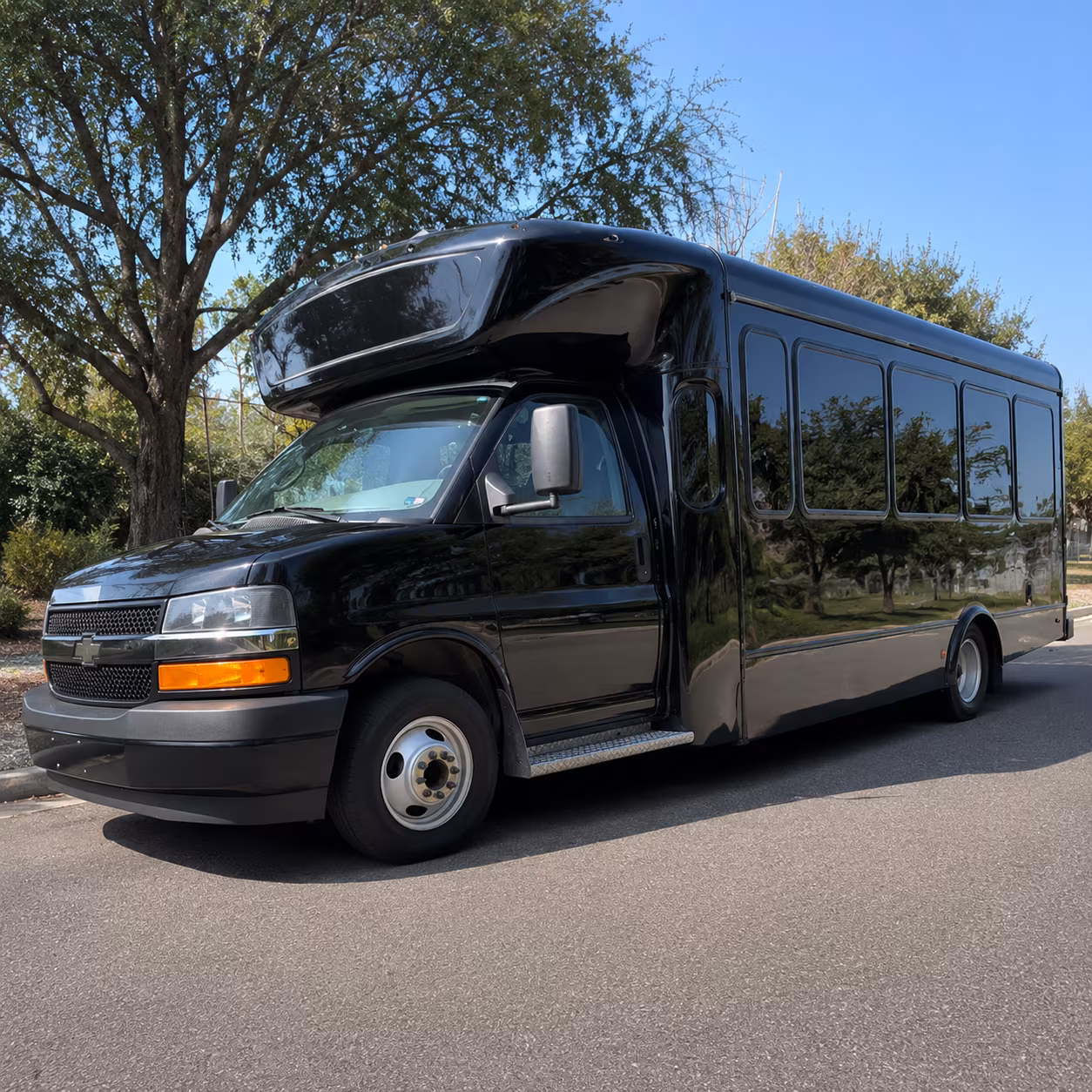 Rent a Bus to Smoothie King Center