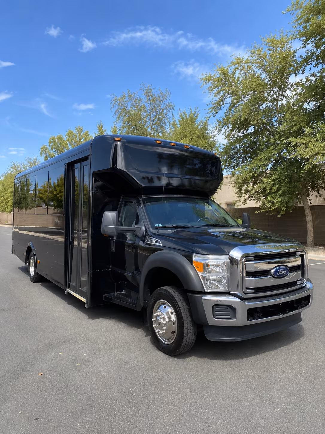 New Orleans Homecoming & Prom Party Bus Rentals