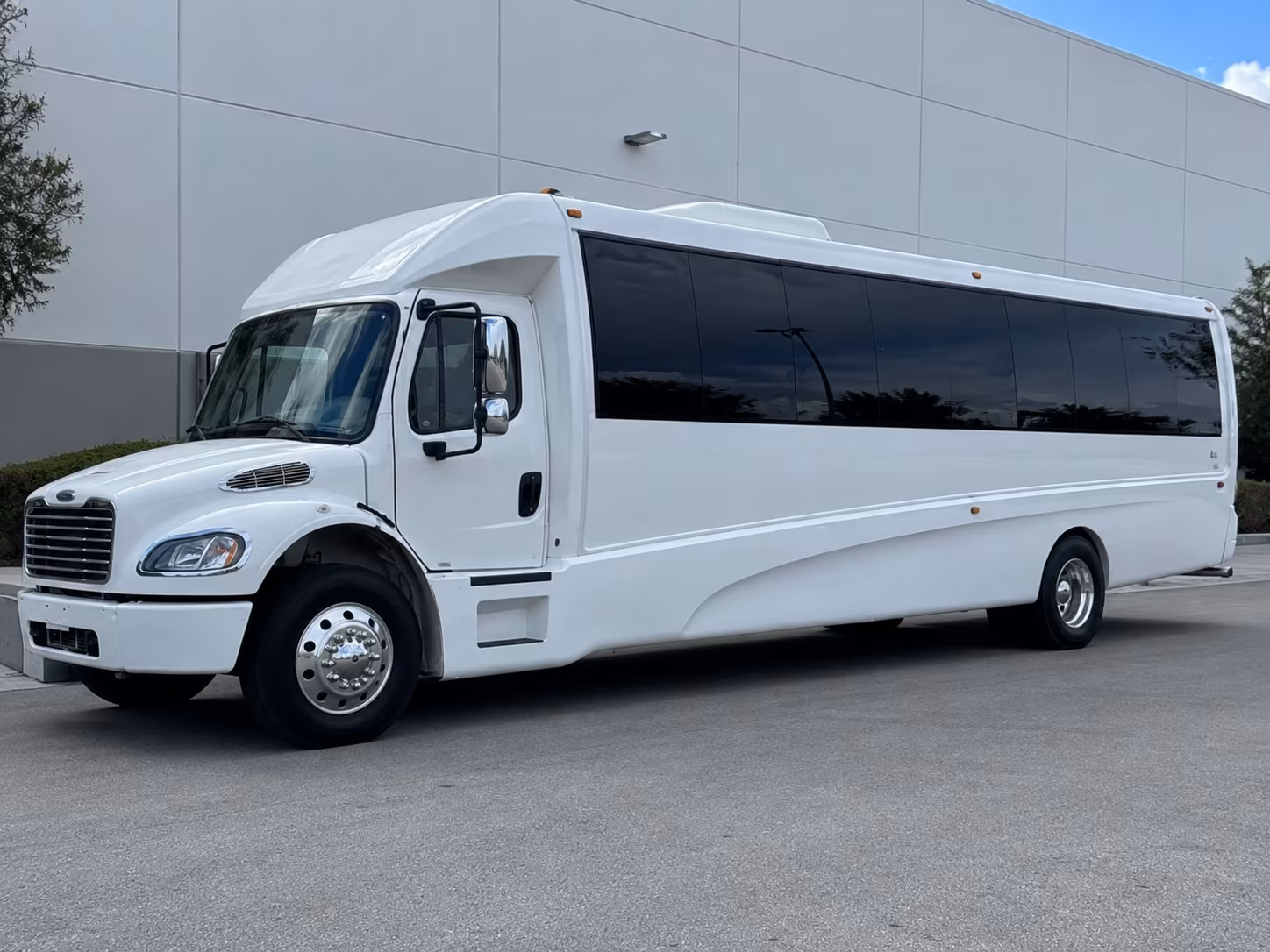 New Orleans Winery Tour & Pub Crawl Transportation pickup coordination